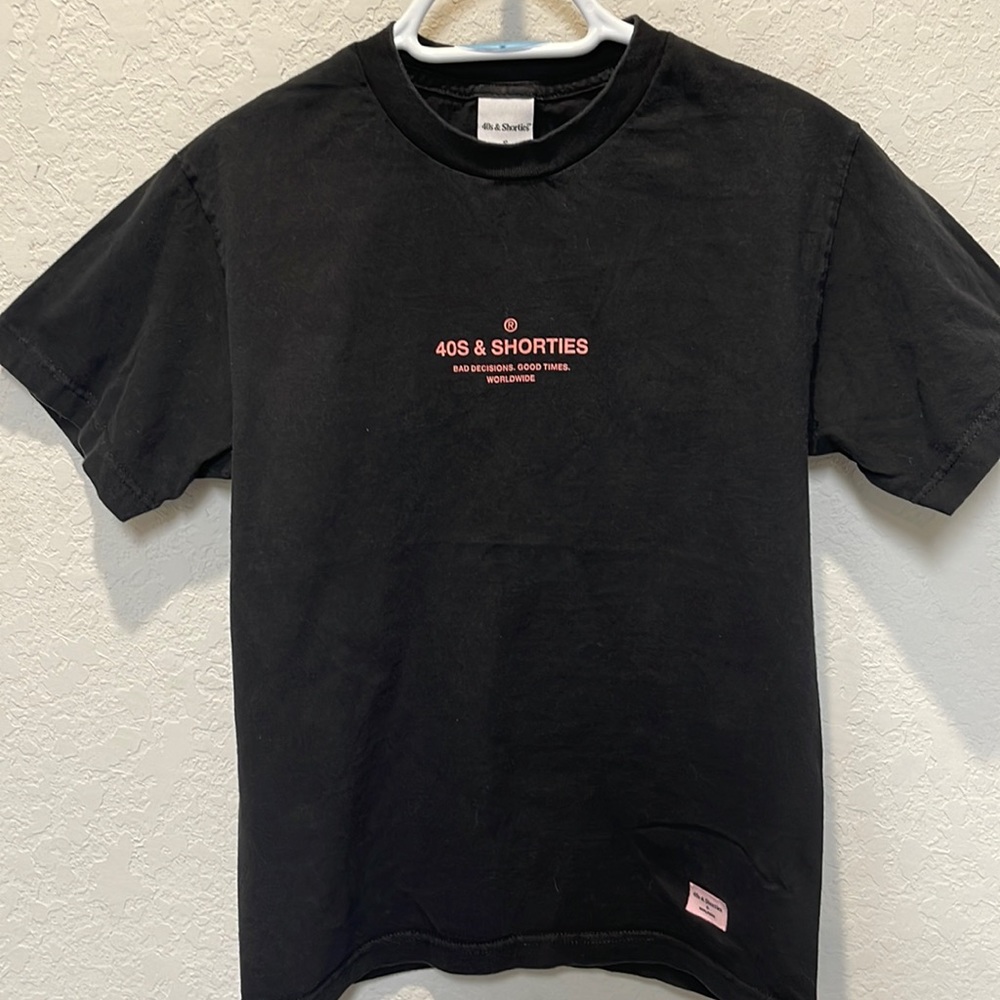 Graphic T-shirt Brand: 40’s & Shorties